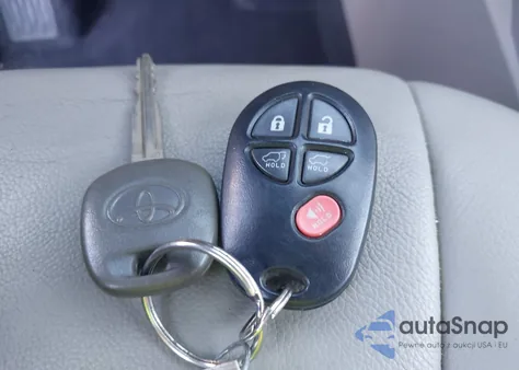 2013 Toyota Highlander Se V6 из США, поврежденный, VIN 5TDZK3EH9DS103583